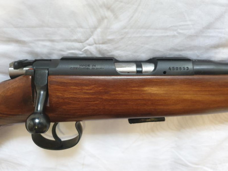 Muy buenas 

Pongo a la venta esta maravilla de carabina del 22lr. Como todo el mundo sabe, es la antecesora 12