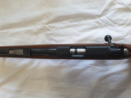 Muy buenas 

Pongo a la venta esta maravilla de carabina del 22lr. Como todo el mundo sabe, es la antecesora 20