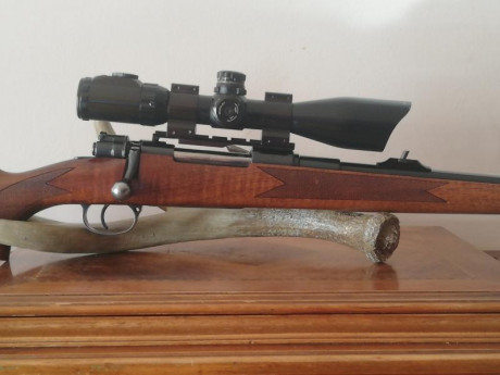 Vendo rifle cerrojo marca voere cal. 30/06 rifle para toda la vida esta perfecto. Vendo por cambio de 01