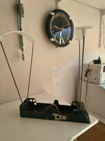 Vendo por no usar Cronografo Crony Modelo M1. Esta practicamente nuevo devodo a su falta de uso. Da la 02