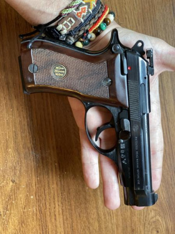 Hola! 
Vendo Beretta 87 cheetah cal.22 lr en excelente estado con alzas micro métricas.

Pistola mítica 00