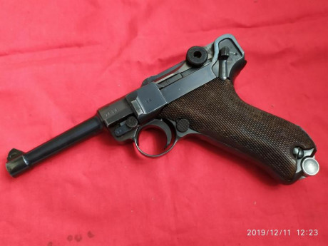 Buenas, lo dicho vendo Luger P08, de 1939, números coincidentes, incluso cargador ya que coincide número 00