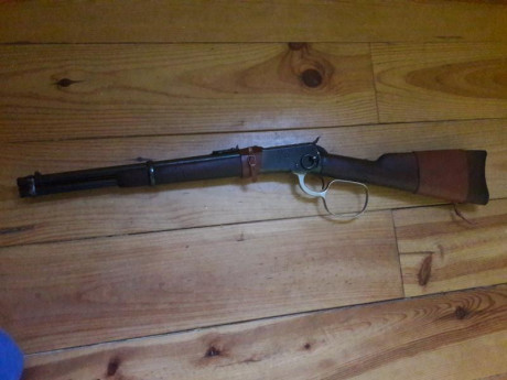 Un curioso Winchester 1892 trapper de los años veinte.
Curioso por su calibre de 45acp!!
Es una transformacion 02