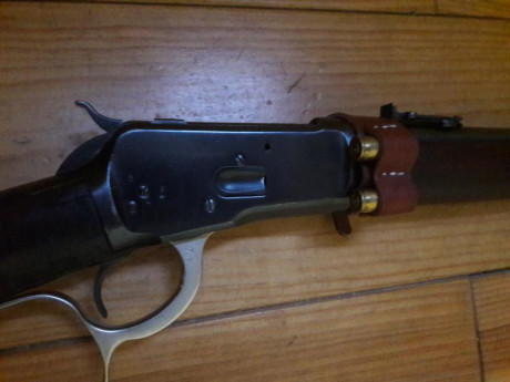 Un curioso Winchester 1892 trapper de los años veinte.
Curioso por su calibre de 45acp!!
Es una transformacion 00