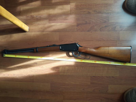 Vendo esta magnífica carabina que está impoluta,
Su precio es 275€ 50