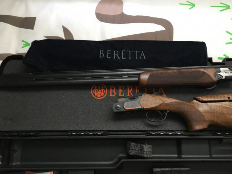 Hola, pues vendo mi Beretta 690 Black Edition Trap de zurdo. Tiene culata B-Fast, cañón de 76cm y 1*/2*. 22