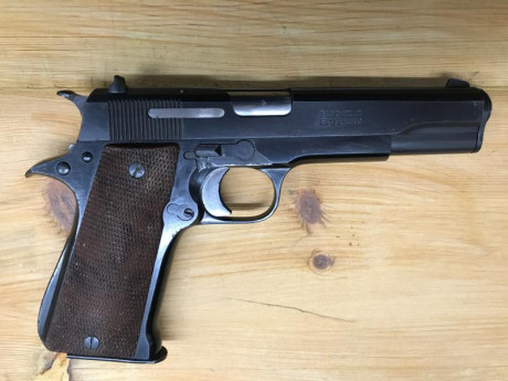 se vende pistola star a super 9 largo, la misma la vendo para costear otro proyecto, esta se encuentra 01