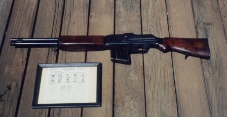 Abro este hilo inspirado en el propio de Guardia-legi, en el que pretendo colgar "rarezas", 40
