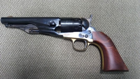 Se vende pistola Navy Yank Metropolitan Police .44

Marca Fillipietta

Calibre .44

Perfecto estado.

En 01