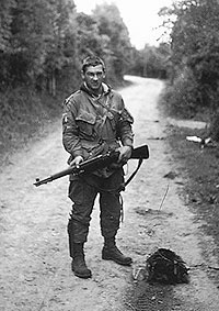 Abro este hilo inspirado en el propio de Guardia-legi, en el que pretendo colgar "rarezas", 70