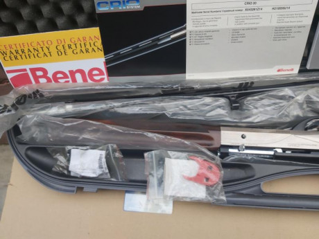 Vendo benelli raffaello crio del calibre 20/76, por no usar al cazar con superpuesta, se compro para una 01