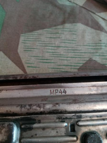 Hola a todos. 

Como dice el título del anuncio, vendo mi STG44, totalmente original y en estado de tiro. 12