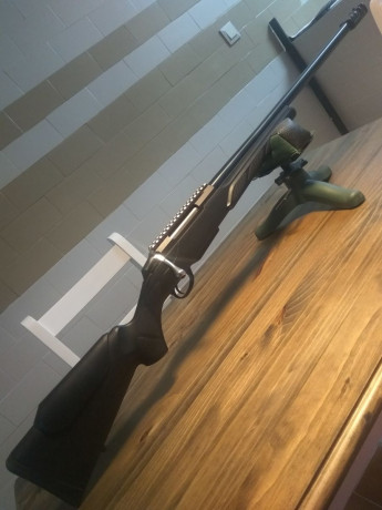 TIKKA T3 VARMINT calibre 300 WSM

Disparador con pelo. 

Freno de boca ROEDALE

Está absolutamente impecable. 02