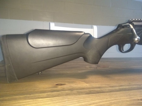TIKKA T3 VARMINT calibre 300 WSM

Disparador con pelo. 

Freno de boca ROEDALE

Está absolutamente impecable. 00