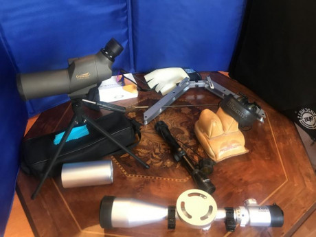 Se vende lote compuesto por:

-Visor Zos 10-40x60E-SF (ha ganado varias tiradas sobre una  walther kk-300 01
