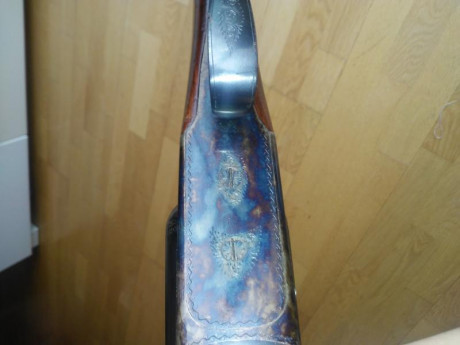 Buenos dias,

Hace poco adquirí una escopeta aya de pletina corta.
Pensaba que era modelo 4/53 pero por 30