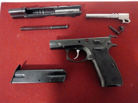 Vendo CZ 85 arma universal para diestros y también para zurdos
- mecanismo de disparo de doble función 00