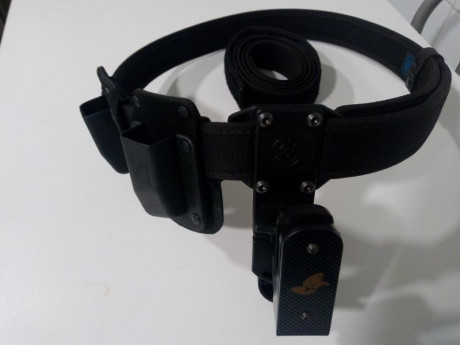 VENDO cinturón  IPSC 124 CM (compuesto  de cinturón interior de velcro y el exterior de cordura) donde 02
