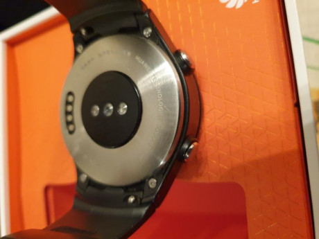 HUAWEI WATCH - 2  4g (sim).
Reloj smartwath, prácticamente sin uso, lo guarde y haciendo limpieza de armario 20