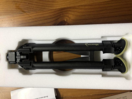VENDO BIPODE NEOPOD + ADAPTADOR A BLASER R8-R93
Bipode NEOPOD, el mas ligero de su clase, irrompible y 01