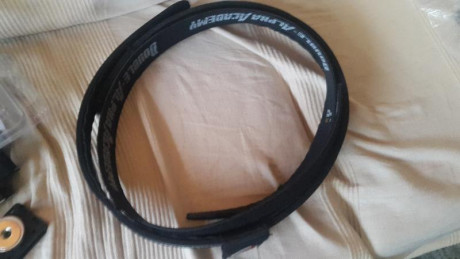 Hola,

Vendo citurón DAA para IPSC (El cinturón es una talla 38, correspondiente a un cinturón de 121 01