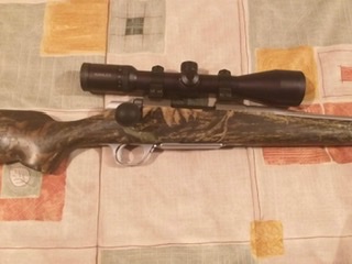 Un amigo vende esto:

Se vende Browning Mountain Titanium en calibre 300 WSM.
Rifle muy ligero, pesa 2,6 02