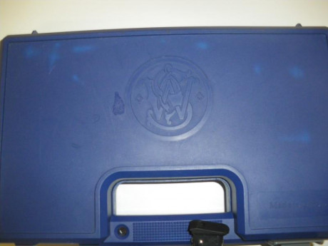 Por 150 €. 2 cargadores y maletín original.
Tfno: 600295916 00