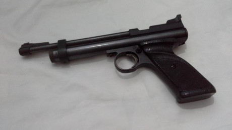 Crosman 2240 , vendo por 80€ + 5€ envío  , cambio por benjamin de bombeo  ,  hw97 o hammerli  firefox 00