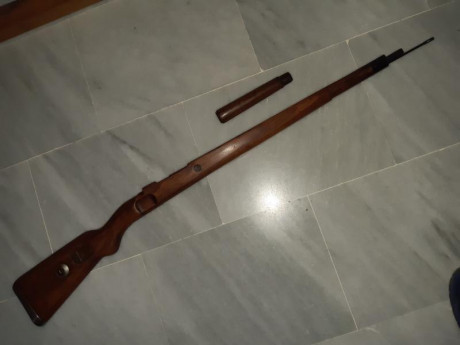 Vendo madera o culata completa de Mauser K98K de WWII, incluye cantonera trasera, soporte de bayoneta 02