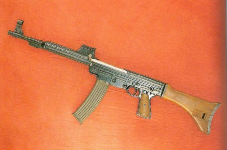 Abro este hilo inspirado en el propio de Guardia-legi, en el que pretendo colgar "rarezas", 21