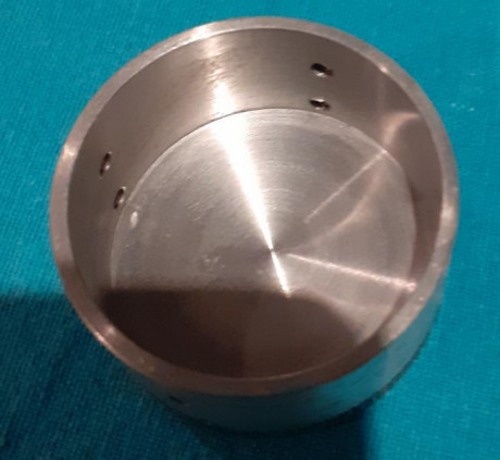 Hola

Vendo torreta de gran tamaño con las siguientes medidas:
Diámetro exterior: 40 mm
Diámetro interno: 01