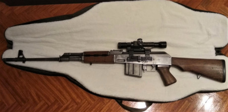 Vendo Zastava M76.

Números de serie coincidentes en todas las piezas del arma salvo en el visor.

Una 10