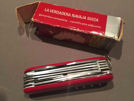 Oferta, nuevo a estrenar. Navaja multiusos Wenger, la autentica navaja suiza
Excelente pieza. Está en 01