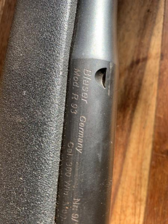 Vendo  Blaser R93  Off road en calibre  300 Winchester Magnum. 

El rifle está en perfectas condiciones. 01