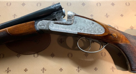 Rifle express EGO calibre 375 H&H.
en perfecto estado, esta como nuevo, no ha disparado ni 10 tiros.
Gama 01