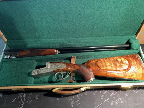 Rifle express EGO calibre 375 H&H.
en perfecto estado, esta como nuevo, no ha disparado ni 10 tiros.
Gama 00