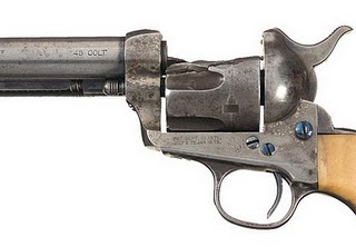 Pues como lo leeis :evil: el sabado tirando con mi Blaser R93 Profesional del 7mmRM se atascó el cerrojo; 10