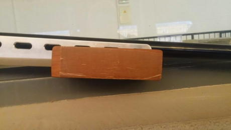 Un amigo del club vende esta carabina ANSCHUTZ 1913 súper match con diopter inclinable, iris con filtros 10