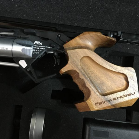 Buenas, por falta de uso vendo mi pistola Feinwerkbau P8X, modelo corto, de primeros de 2018, único dueño 11