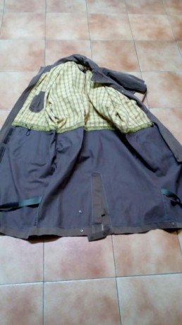 vendo chaqueton de caza de tres cuartos ( tipo cowboy) con capa trasera, de la prestigiosa marca  Club 00