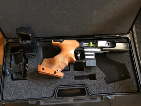 Se vende pardini hp 32 calibre 32 S&W Wadcutter, la pistola viene con maletín original, dos cazavainas 01