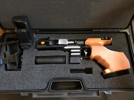 Se vende pardini hp 32 calibre 32 S&W Wadcutter, la pistola viene con maletín original, dos cazavainas 00