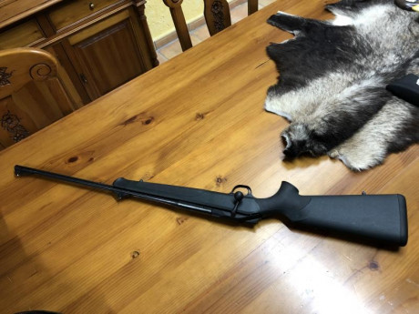 VENDO BLASER R8 PROFESIONAL 300 WEATHERBY cargador desmontable, cañon acanalado con MAGNAPORT. Va preparado 01