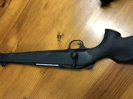 VENDO BLASER R8 PROFESIONAL 300 WEATHERBY cargador desmontable, cañon acanalado con MAGNAPORT. Va preparado 12