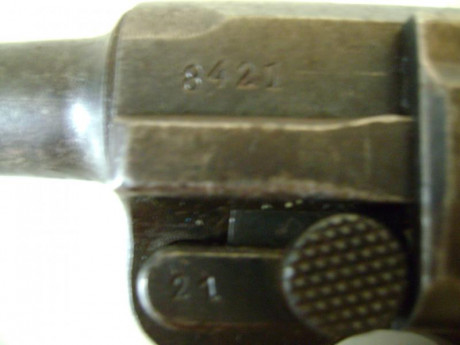 Vendo una Luger 08, fabricada por Mauser, ver código, y fabricada en 1940.

Todas las piezas tienen la 31