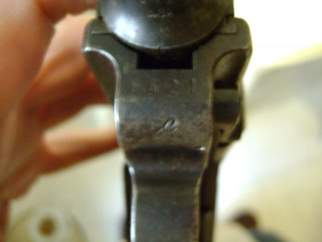 Vendo una Luger 08, fabricada por Mauser, ver código, y fabricada en 1940.

Todas las piezas tienen la 42