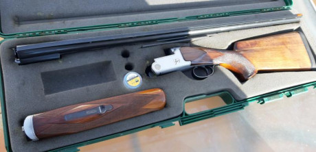 buenas, se vende esta escopeta en muy buen estado y muy ajustada
75 o 76 cm de cañon y 1 y 2 estrellas.
750€
 30