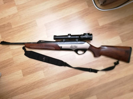 Hola.

Vendo un Merkel semiautomático, modelo de lujo JAGD ( costó casi 2.000 € ), en calibre 9,3x62. 02