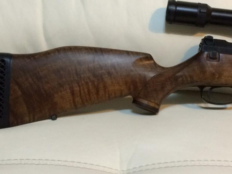 Vendo Mauser 66 modelo africa en calibre 375H&H,ha disparado 20 tiros,maderas preciosas y visor zeiss 01