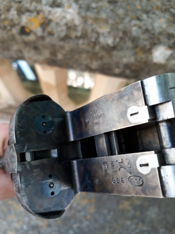 Se vende paralela Chacho Arrizabalaga (JAM) calibre 12 con  dos juegos de cañones,  apertura automática 90